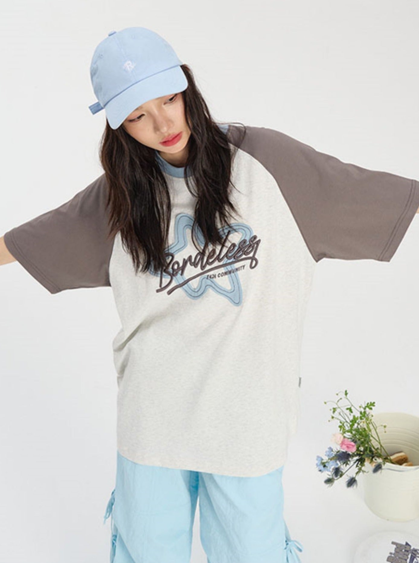 Contrast T-Shirt with Star Raw Edge - chiclara