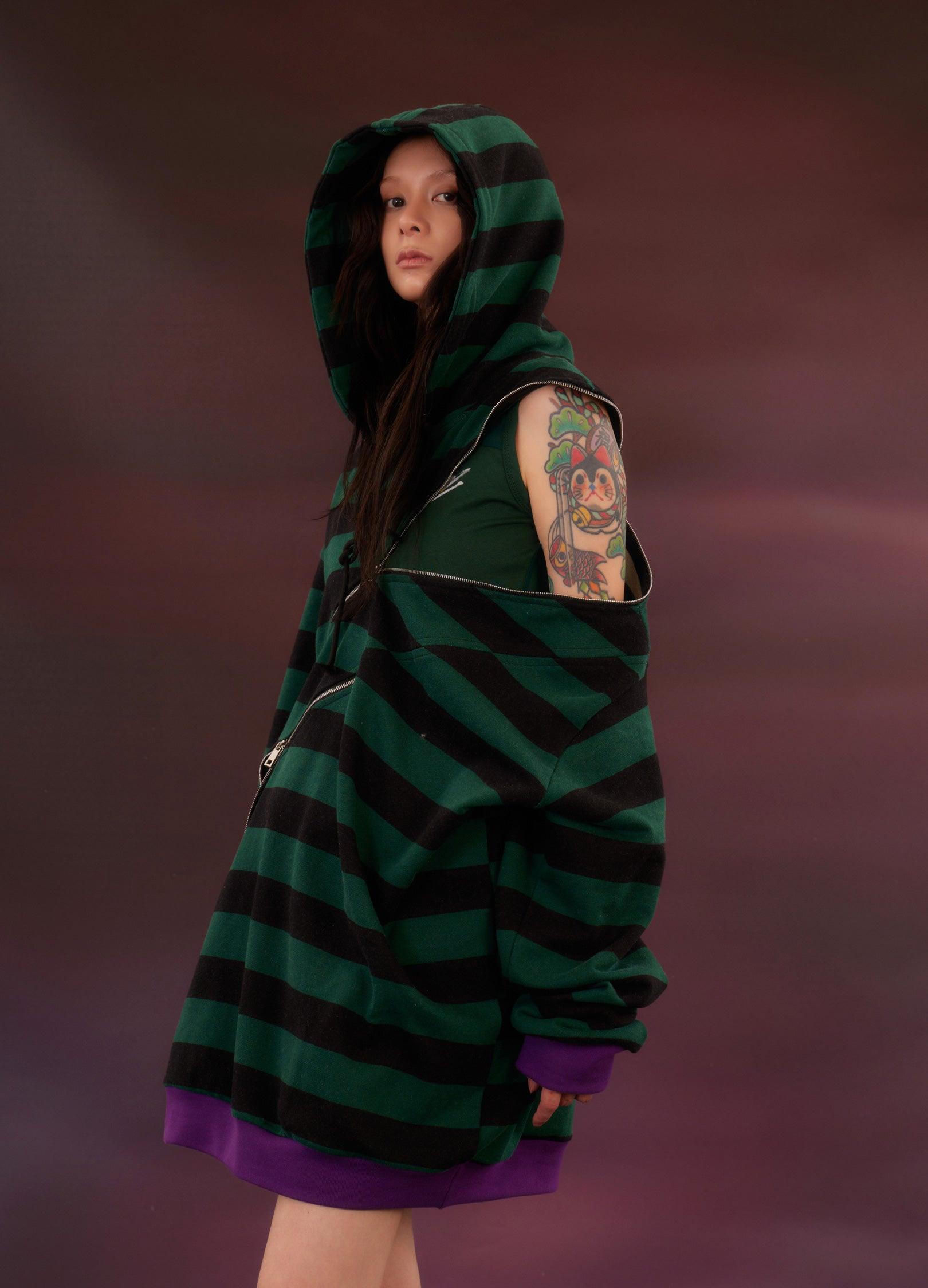Diagonal Zip Hooded Striped Sweatshirt - chiclara