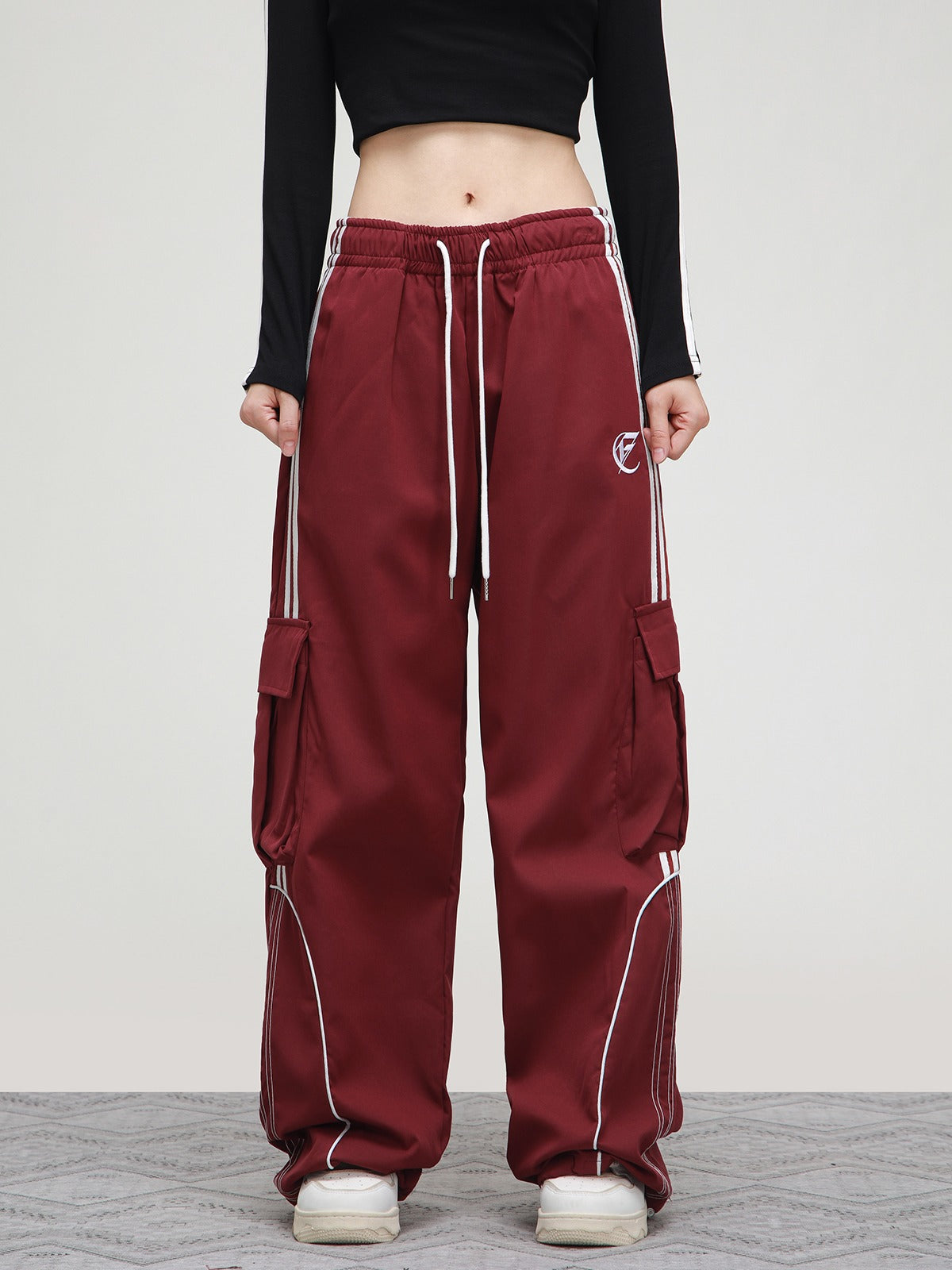 Retro American-Inspired Relaxed Sweatpants - chiclara