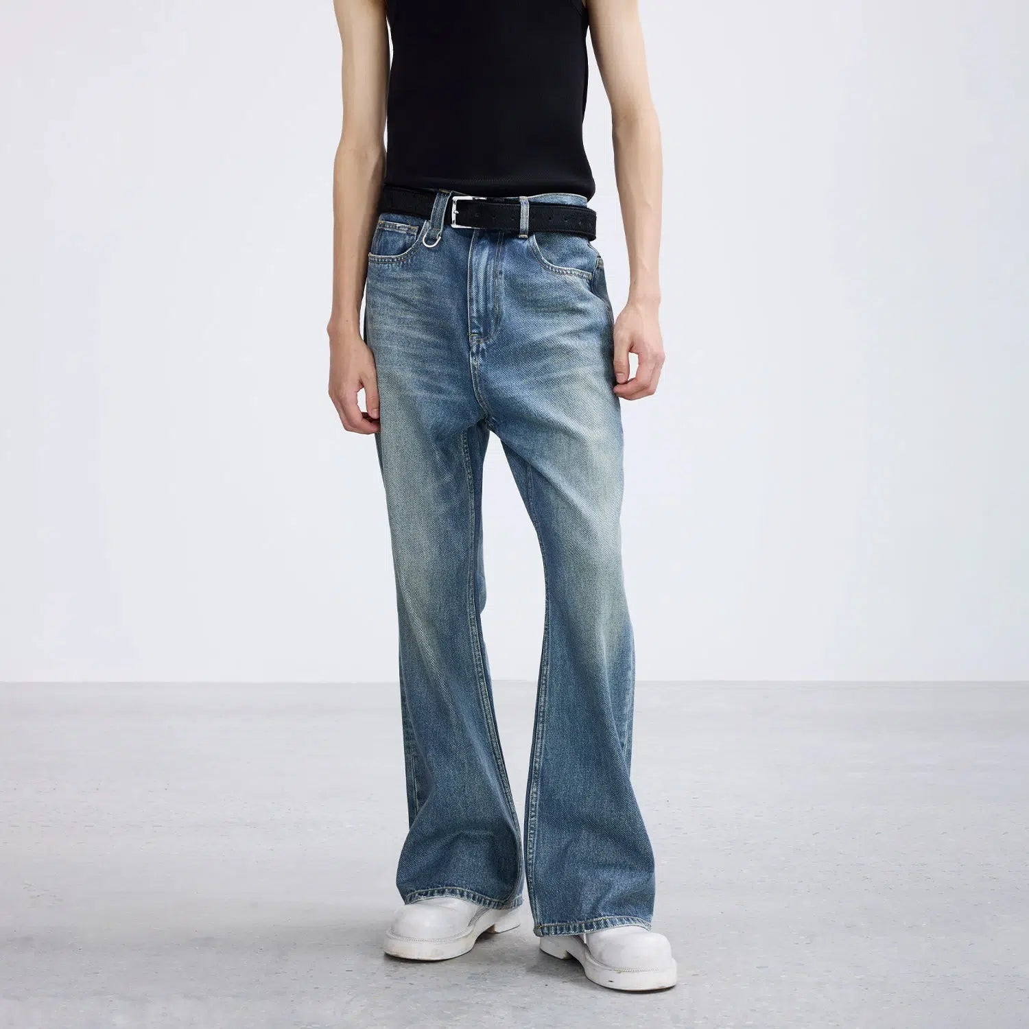 Faded Bootcut Jeans - chiclara