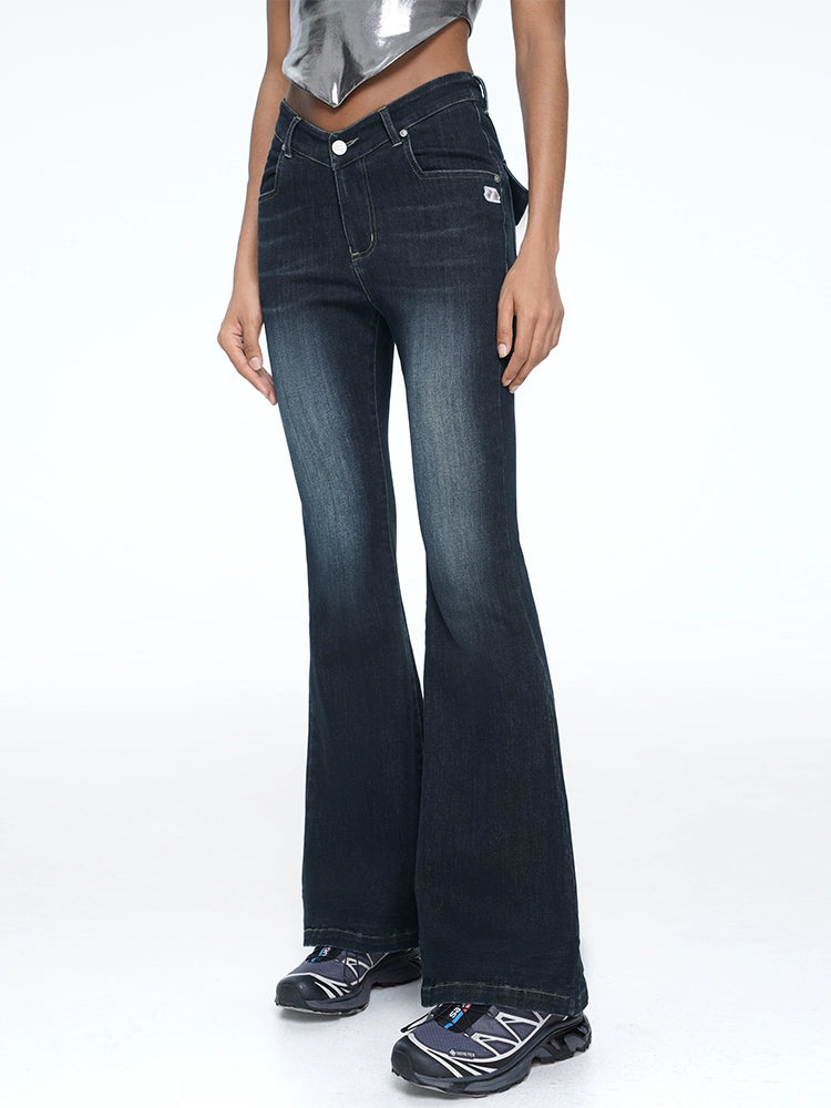 Dark Wash Bell-Bottom Jeans - chiclara