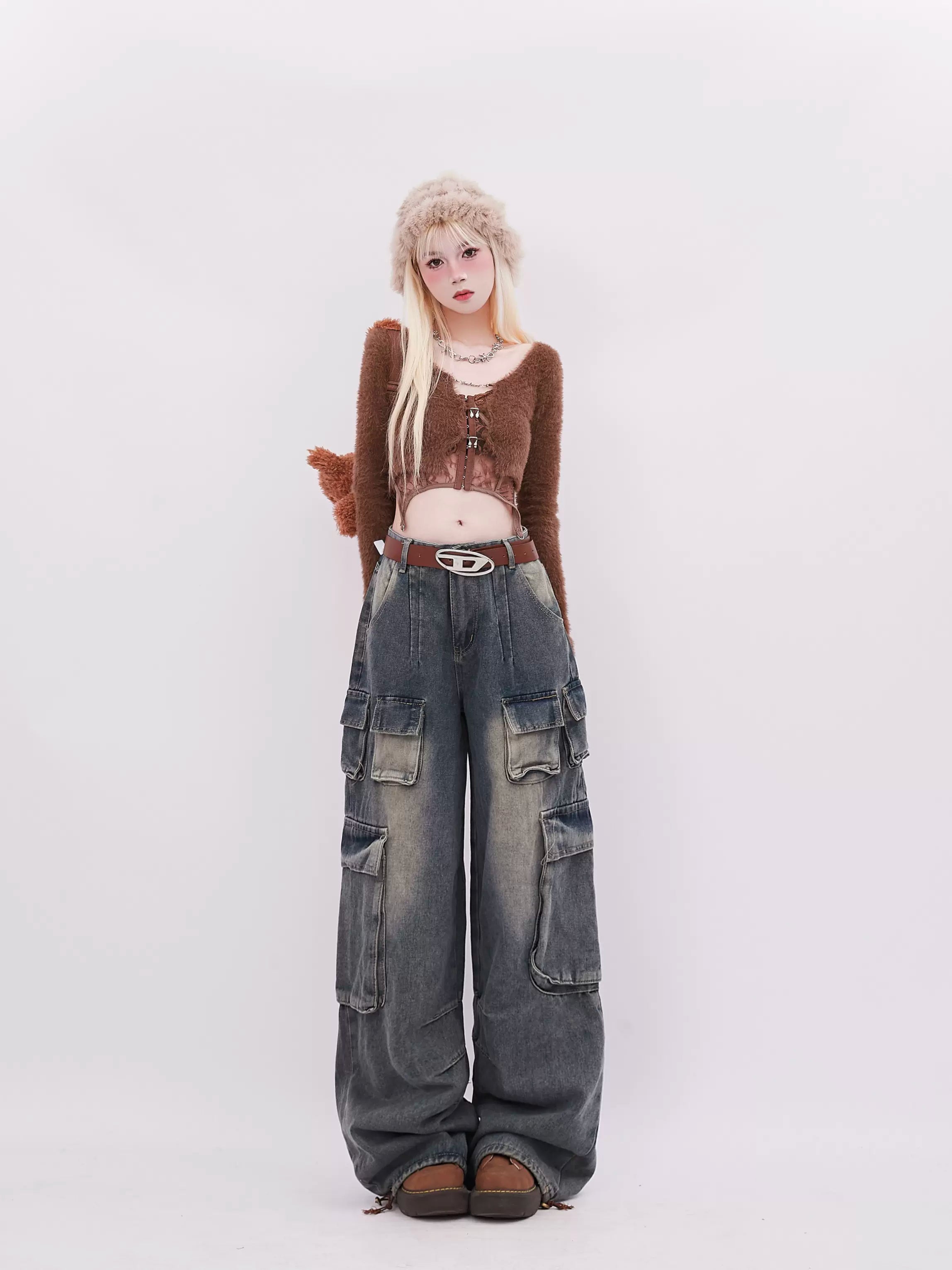 Distressed Washed Multi-Pocket Jeans - chiclara